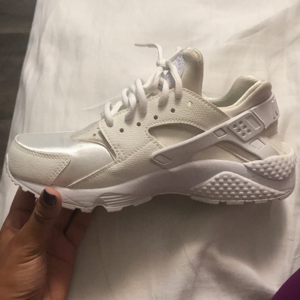 Women’s AIR HUARACHE RUN